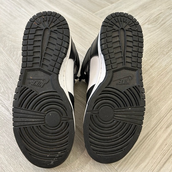 Nike Dunk High Women's Shoes - Black and White Size 6 - Picture 5 of 5